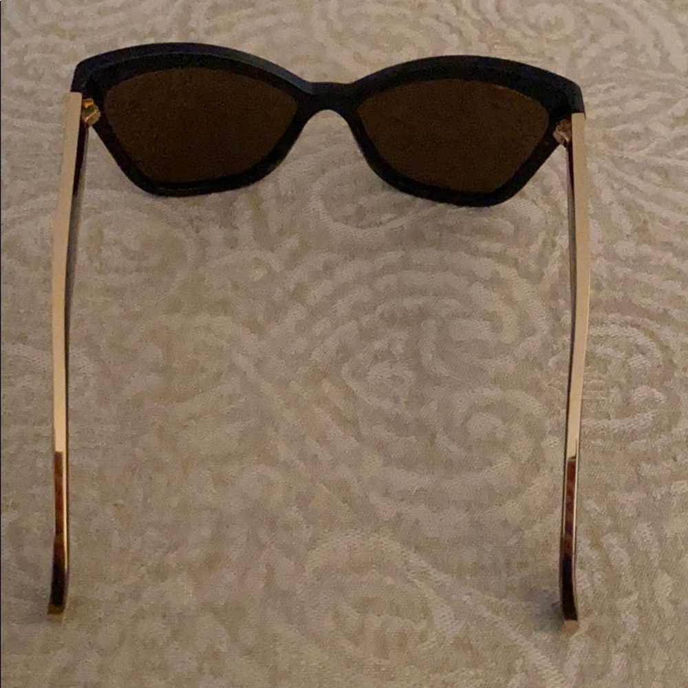 COPY - Chanel sunglasses - Picture 3 of 4